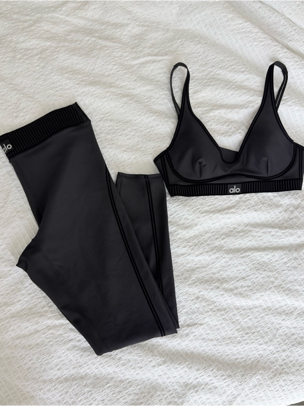 Alo yoga Set leggings&bra